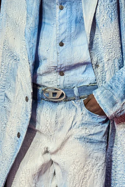 Look 96